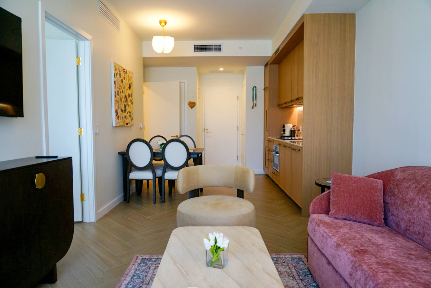 The Lounge